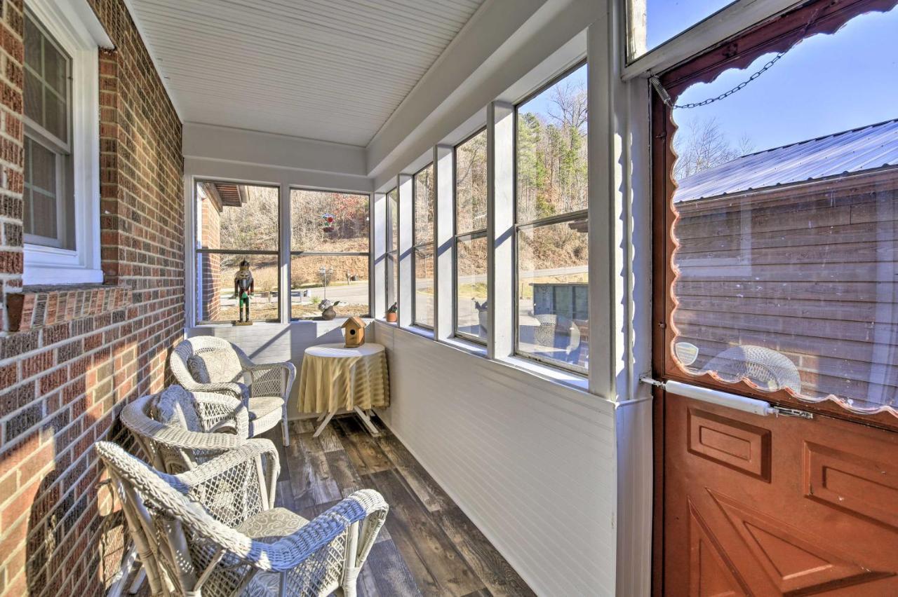 Homeplace With Yard - 10 Mi To Jenny Wiley! Paintsville Eksteriør bilde
